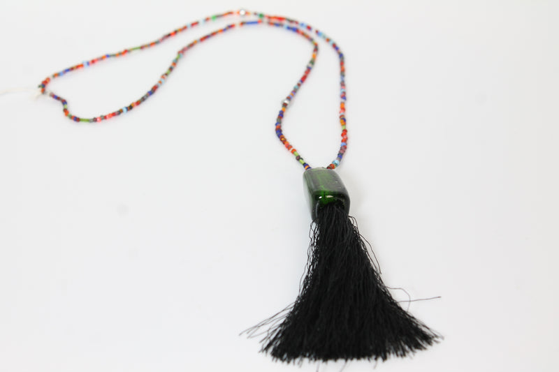 Collier Mala Beads Verre Recyclées et Tassel Rectangle